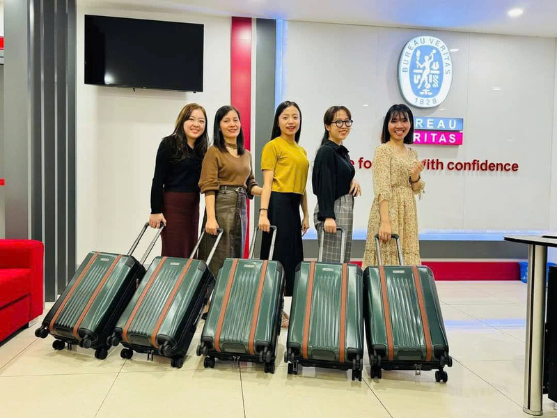 Hình ảnh công ty thời trang KOS - Vali KOS - Công Ty TNHH Thời Trang KOS