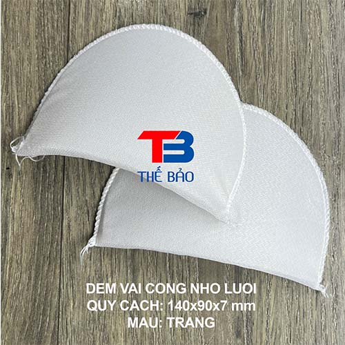 Đệm vai bọc lưới cong nhỏ trắng 140x90x7mm - Mút Đệm áo Thế Bảo - Công Ty TNHH Mousse Định Hình Thế Bảo