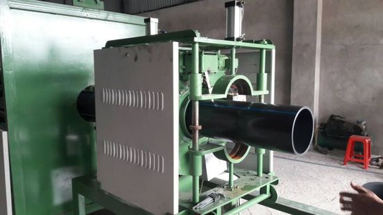 Máy sản xuất ống nhựa HDPE