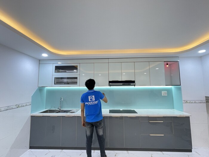 Tủ Phúc Đạt – Công Ty TNHH Nhôm Kính Phúc Đạt
