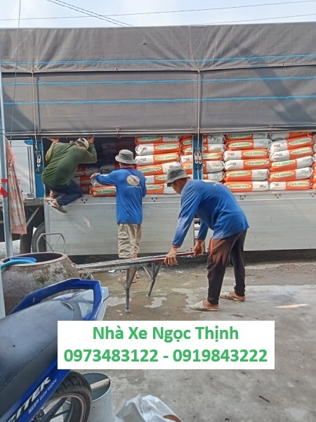 Vận chuyển hàng phân bón