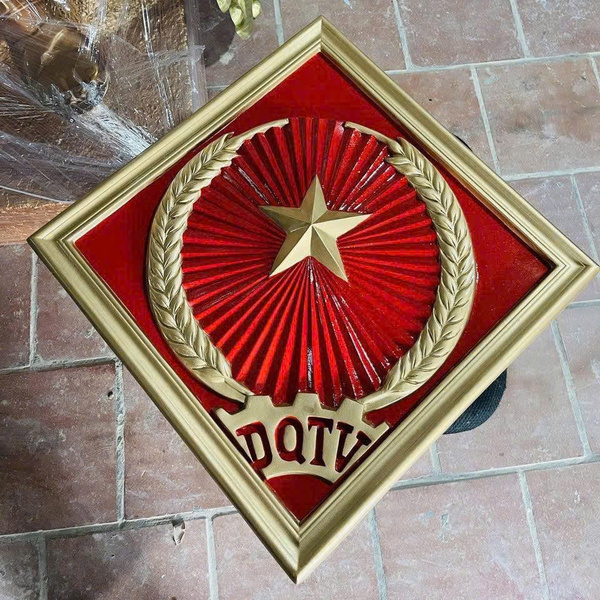 Huy hiệu Dân quân tự vệ - Đồ Đồng Vykym - Công Ty Cổ Phần Vykym