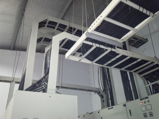 Thang máng cáp - Tủ Bảng Điện Hưng Thịnh - Công Ty Cổ Phần Tự Động Hóa Hưng Thịnh
