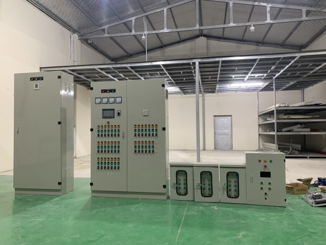Tủ điều khiển hệ thống nước thải - Tủ Bảng Điện Hưng Thịnh - Công Ty Cổ Phần Tự Động Hóa Hưng Thịnh