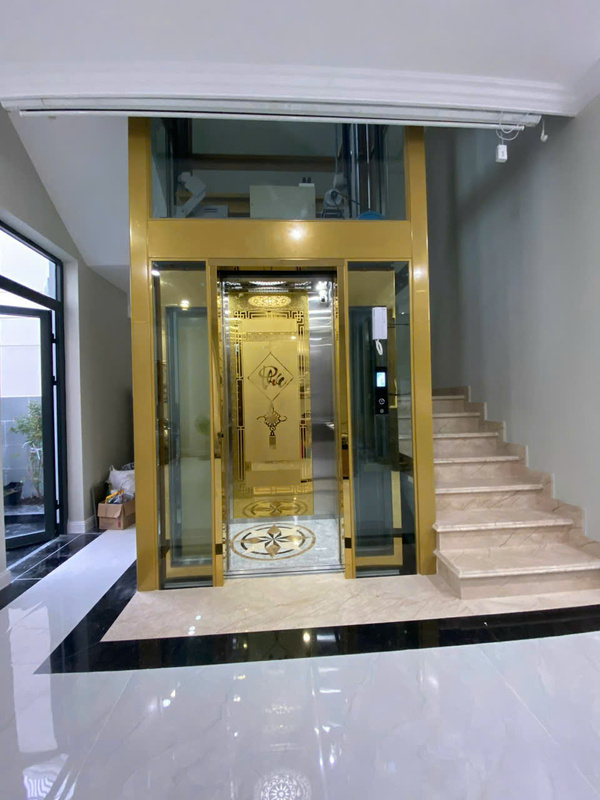 Thang máy tải khách