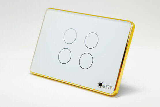 Công tắc cảm ứng Lumi viền vàng - Camera Kỷ Nguyên Việt - Công Ty TNHH HaHu Việt Nam