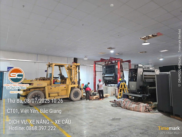 Cho thuê xe nâng, xe cẩu - Xe Nâng S&C - Công Ty TNHH Thương Mại Và Vận Tải S&C