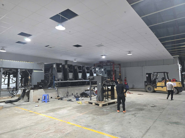 Cho thuê xe nâng, xe cẩu - Xe Nâng S&C - Công Ty TNHH Thương Mại Và Vận Tải S&C