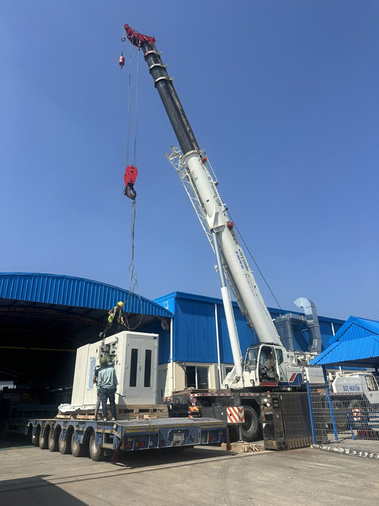 Cho thuê xe nâng, xe cẩu - Xe Nâng S&C - Công Ty TNHH Thương Mại Và Vận Tải S&C