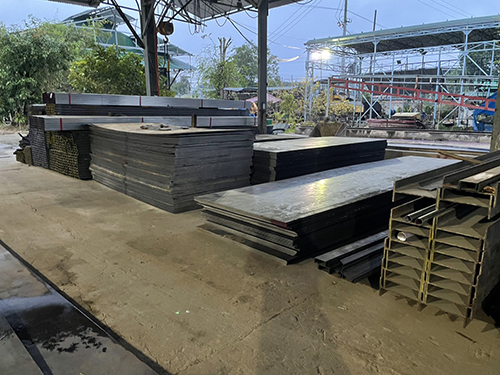 Thép tấm - Vật Liệu Xây Dựng Đông Anh - Công Ty TNHH Đông Anh
