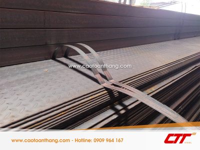 Thép tấm gân