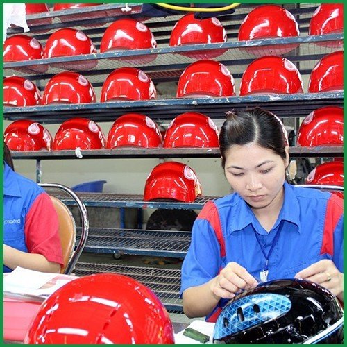 Điểm tuyên truyền đổi mũ bảo hiểm đạt chuẩn - Mũ Bảo Hiểm Công Nghệ Việt Nam - Công Ty Cổ Phần Phát Triển Nghiên Cứu Công Nghệ Việt Nam