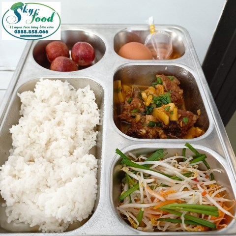 Suất ăn giao đi - Suất Ăn Công Nghiệp Sky Food - Công Ty TNHH Aqua Sky Line