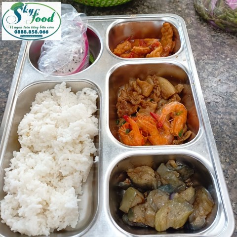 Suất ăn giao đi - Suất Ăn Công Nghiệp Sky Food - Công Ty TNHH Aqua Sky Line