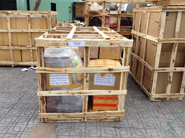 Đóng hàng gửi nội địa - Pallet Gỗ Đa Cát - Công Ty TNHH Đầu Tư Thương Mại Dịch Vụ Đa Cát