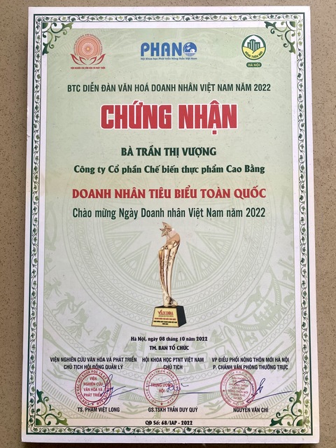 Chứng nhận Doanh Nhân Tiêu Biểu Toàn Quốc