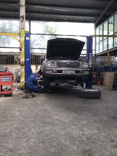 Sửa chữa và bảo dưỡng ô tô
