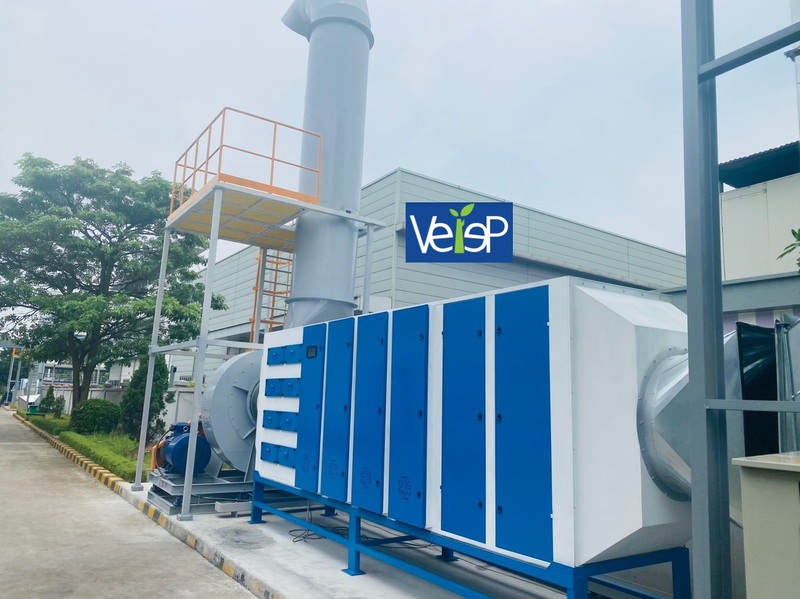 Hệ thống xử lý mùi bằng đèn UV và than hoạt tính