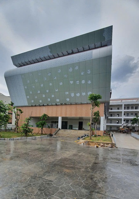 Thi công ốp Aluminium