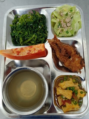 Suất ăn công nghiệp