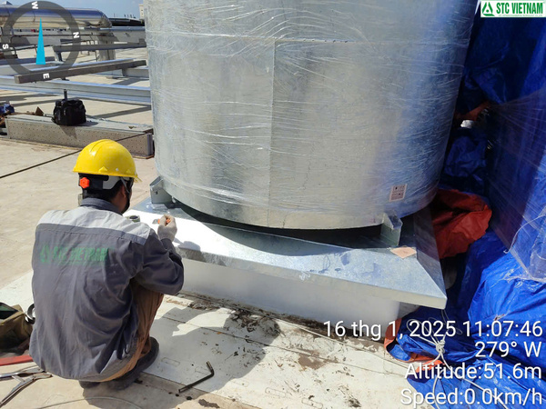 Bộ thông khí Root Foof ốp cho mái nhà máy