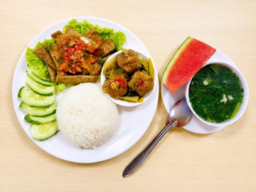 Suất ăn cho văn phòng