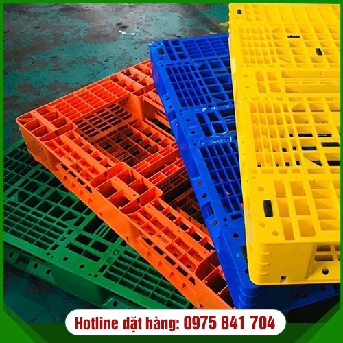 Pallet nhựa