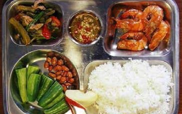Suất ăn công nghiệp