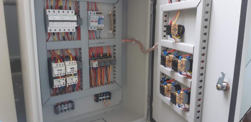 Tủ bảng điện