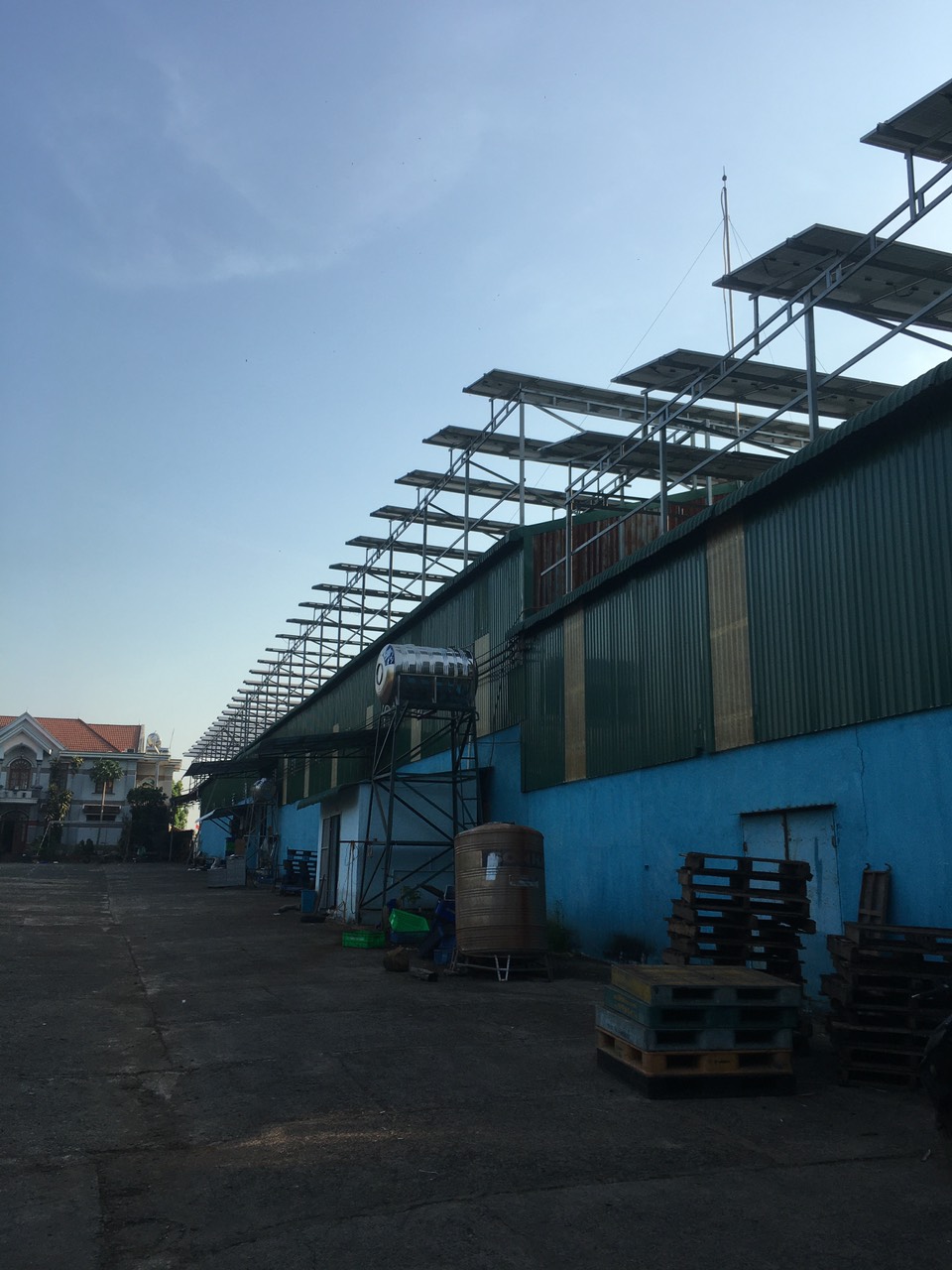 Nhà máy sản xuất