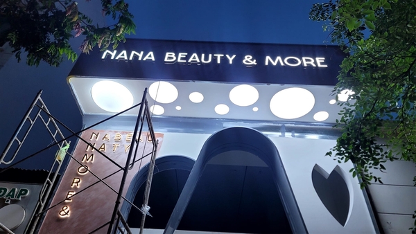 Nana Beauty More