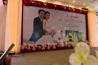 In bạt cưới và thi công backdrop - Quảng Cáo Nguyễn Vinh - Công Ty TNHH Thương Mại Dịch Vụ Thiết Kế Quảng Cáo Nguyễn Vinh