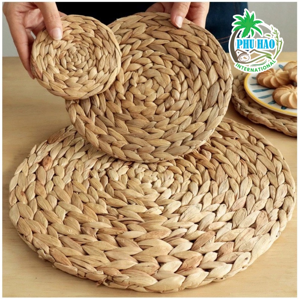 Thảm lục bình đan thủ công