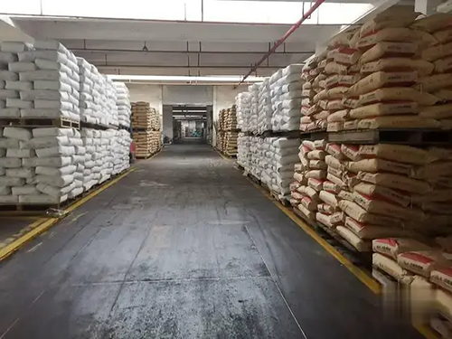 Dung môi và hóa chất