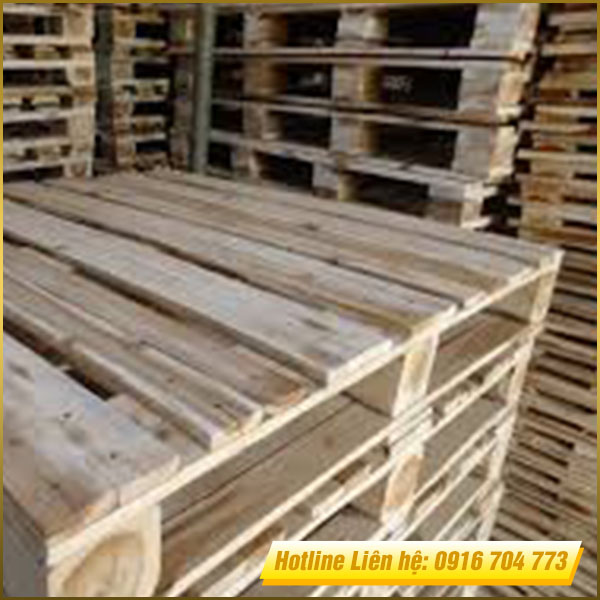 Pallet gỗ