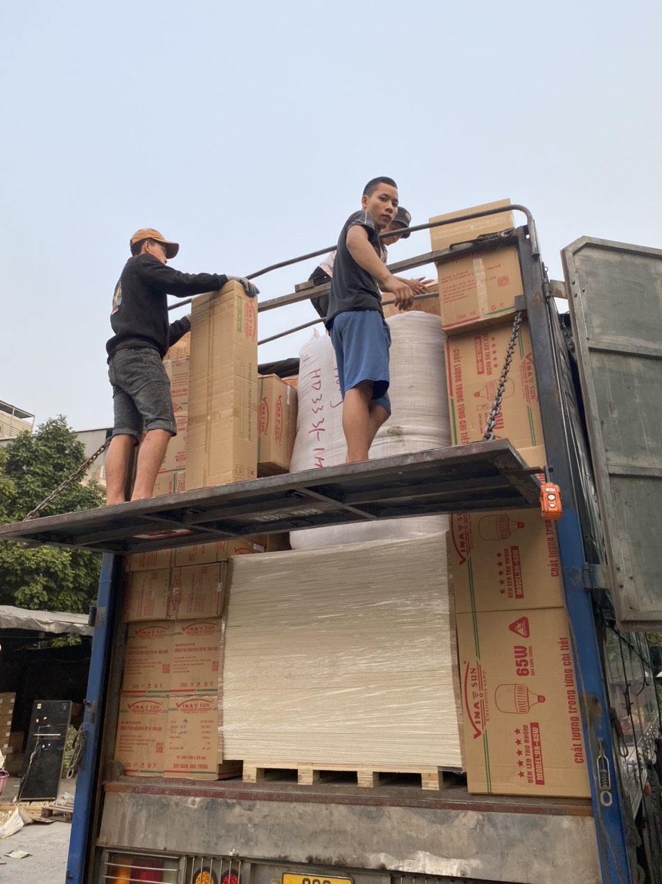 Dịch vụ vận chuyển Bắc - Nam - Vận Tải Khanh Loan - Công Ty TNHH Thương Mại Và Vận Tải Khanh Loan