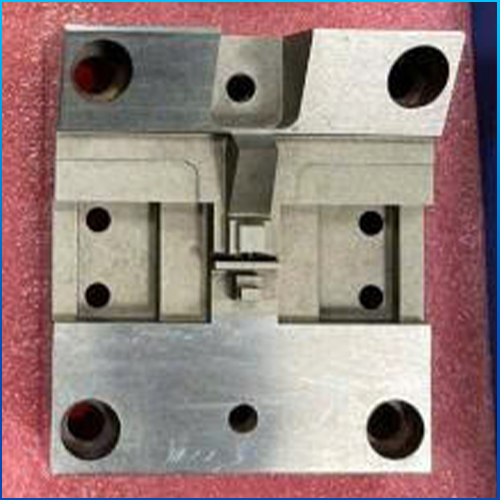 Linh kiện khuôn - Khuôn ép Nhựa - Công Ty Cổ Phần Công Nghệ Khuôn Nhật