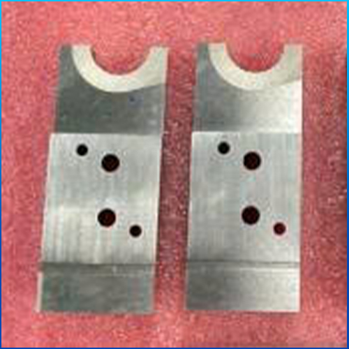 Linh kiện khuôn - Khuôn ép Nhựa - Công Ty Cổ Phần Công Nghệ Khuôn Nhật