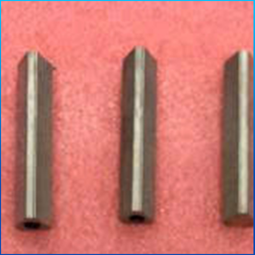 Linh kiện khuôn - Khuôn ép Nhựa - Công Ty Cổ Phần Công Nghệ Khuôn Nhật