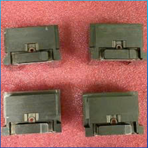 Linh kiện khuôn - Khuôn ép Nhựa - Công Ty Cổ Phần Công Nghệ Khuôn Nhật