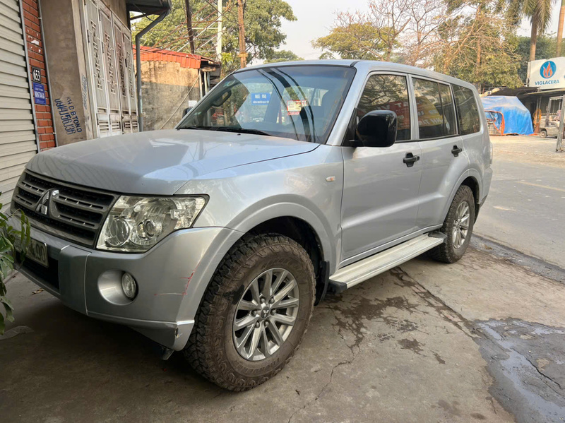 Xe chở tiền Mitsubishi
