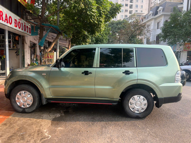 Xe chở tiền Mitsubishi