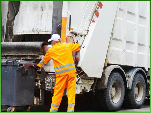 Thu gom vận chuyển chất thải tại Hà Nội