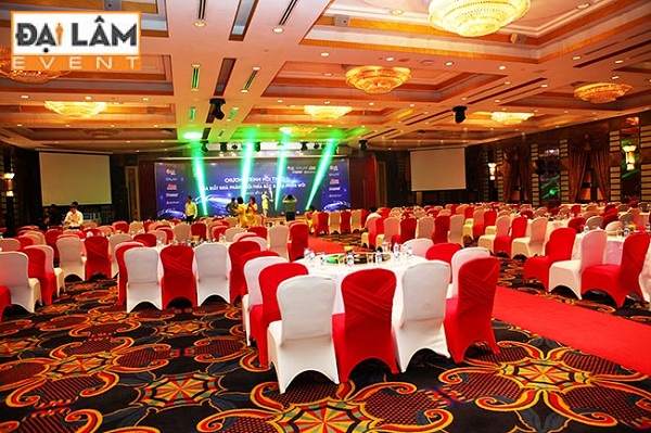 Tổ chức tất niờn Gala Dinner, tiệc cuối năm