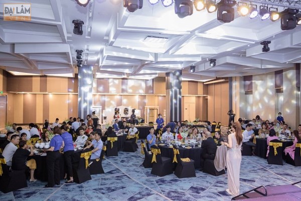 Tổ chức tất niờn Gala Dinner, tiệc cuối năm - Chi Nhánh - Công Ty TNHH Tổ Chức Sự Kiện Đại Lâm