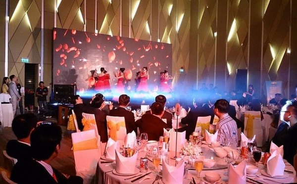 Tổ chức tất niờn Gala Dinner, tiệc cuối năm