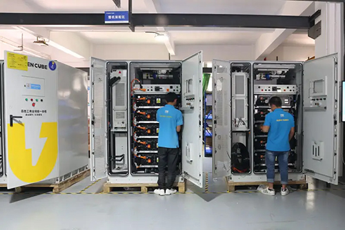 Xưởng lắp ráp công ty PISENWALL - PISENWALL – Giải Pháp Điện Năng Lượng Mặt Trời
