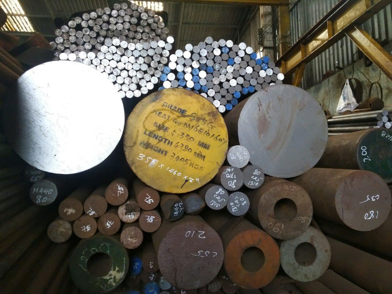 Thép tròn đặc