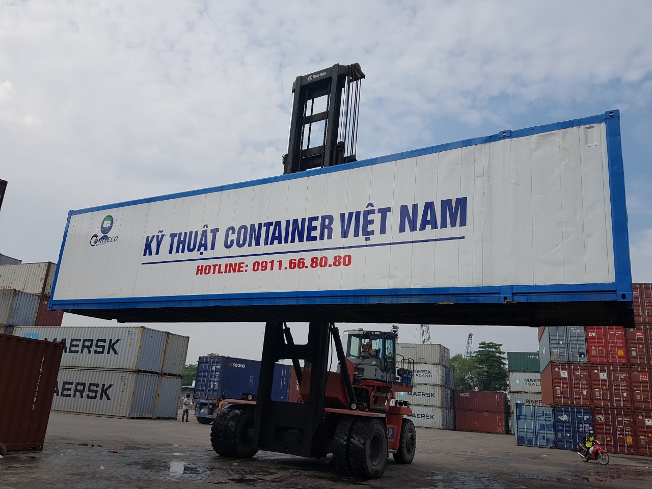 Container lạnh vận chuyển hàng hóa
