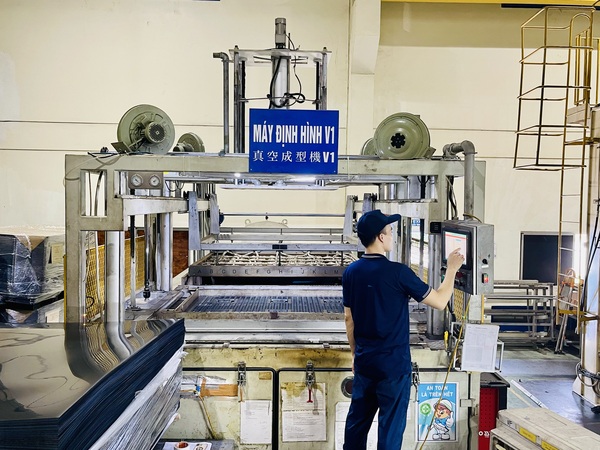 Máy định hình V1